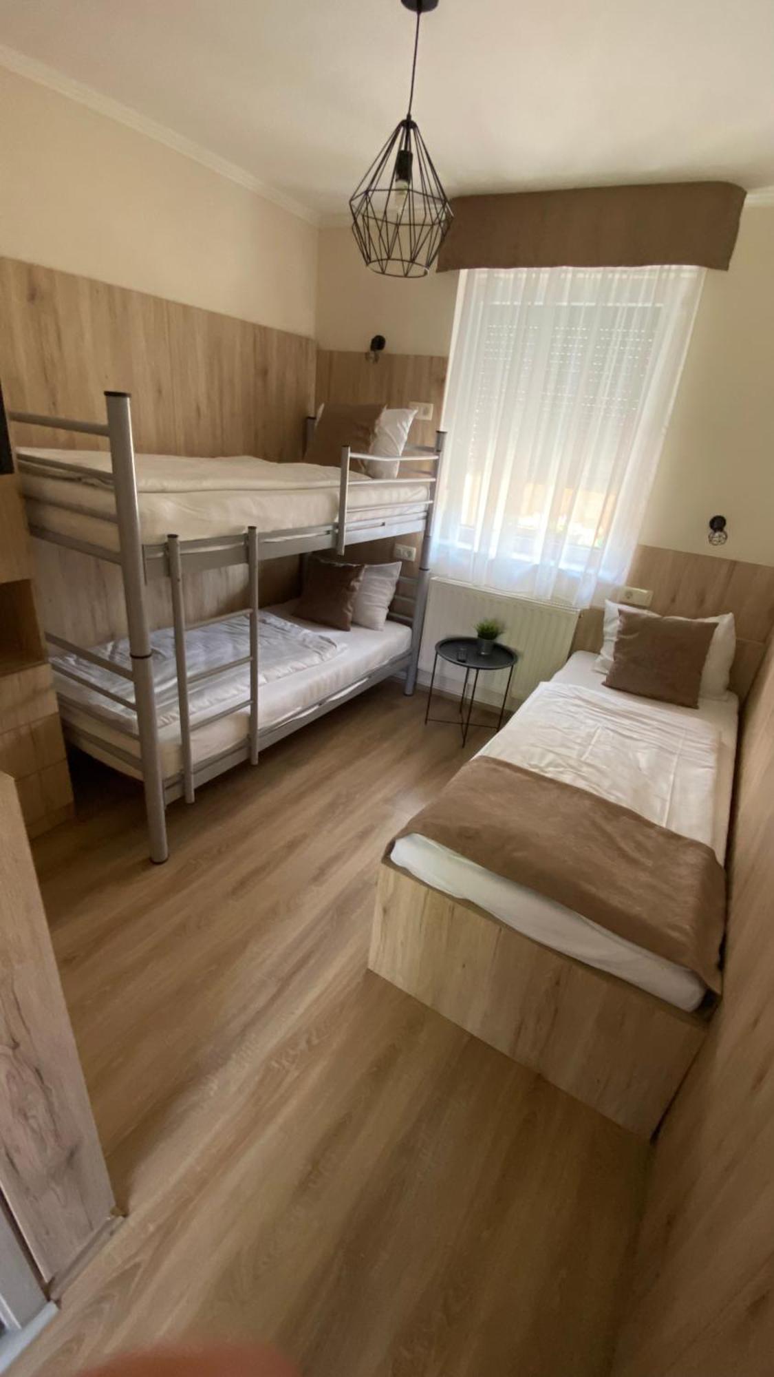 Hotel Levendula Vendeghaz Győr Exterior foto